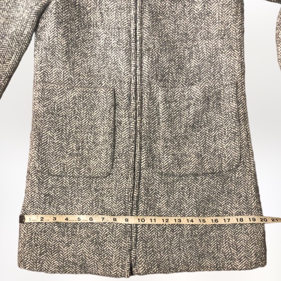 NWOT H&M Beautiful Herringbone Wool Blend Zip Up Coat Gray & White SZ 6 - Picture 9 of 9